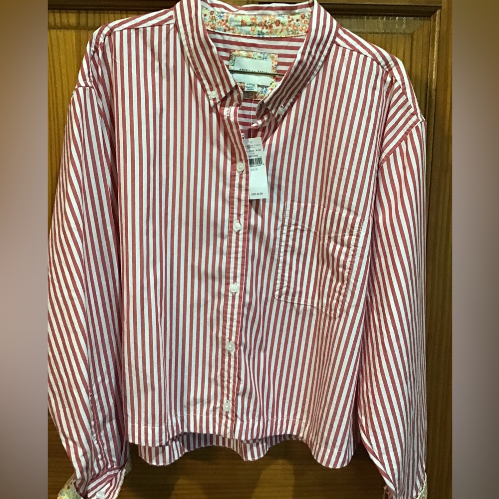Woman’s new with tags American Eagle outfitters, XL Long sleeve top